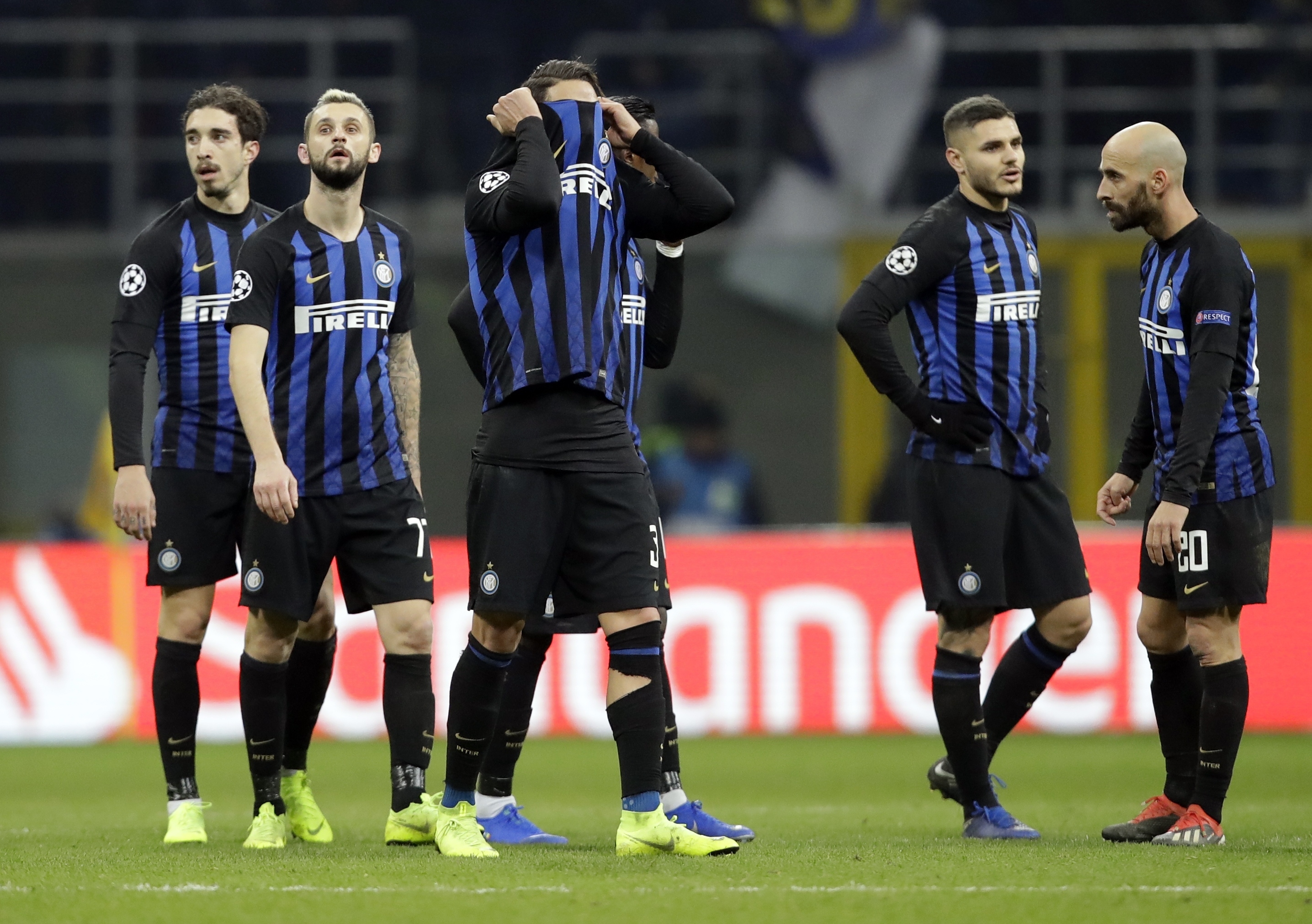 英雄联盟台服官网-窗口期体能课后，北京国安遗憾出局备战欧冠，球迷炸锅，阵容厚度经受考验(中兴被制裁真正原因)